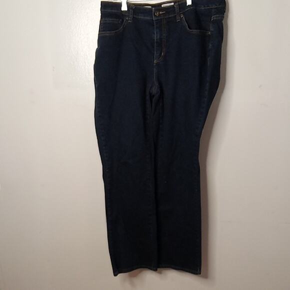 St. Johns Bay Women's Size 16W Bootcut Dark Blue Jeans. Athleisure, Casual - Picture 1 of 8